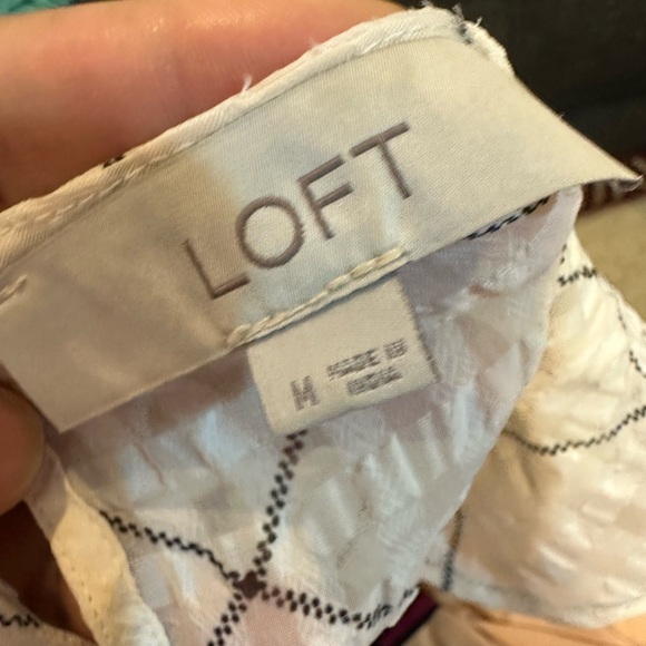 LOFT White Plaid Ruffle Sleeve Blouse Size M in excellent condition - Picture 10 of 16